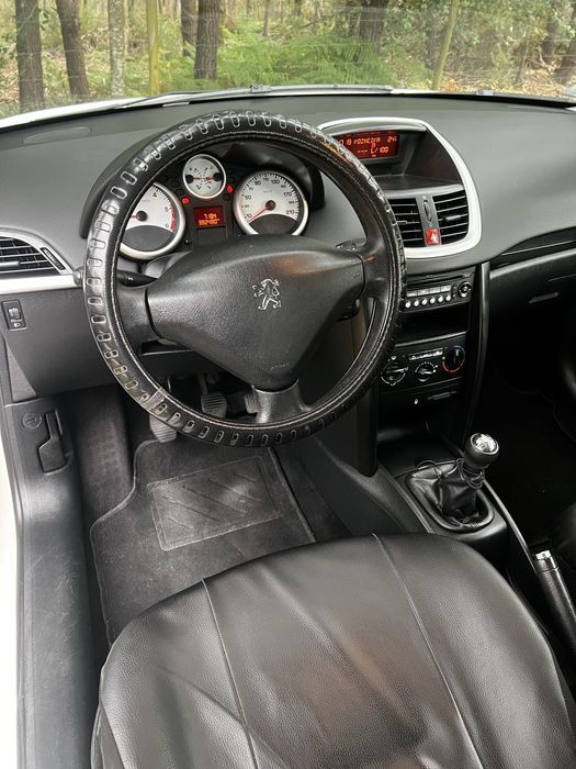 Peugeot 207 van 1.4 hdi