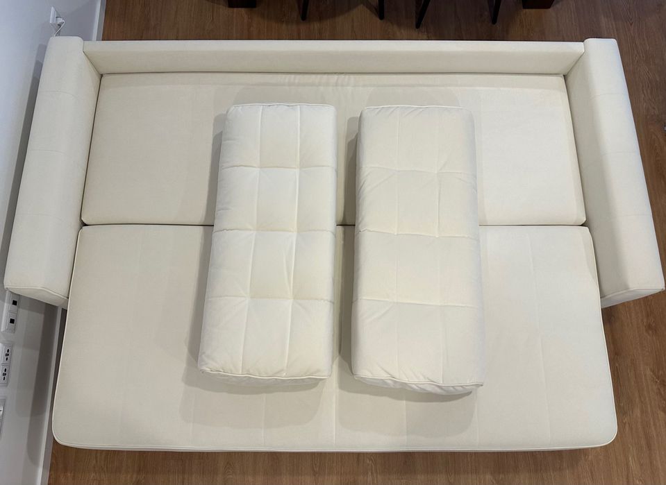 Sofá Cama Elegante Amani Stitch Sofa Bed - Estado novo - 699€