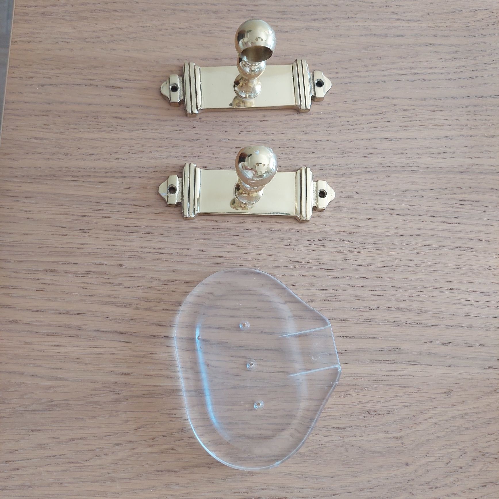 Conjunto de toalheiros, suporte de papel  higiénico e prateleira WC