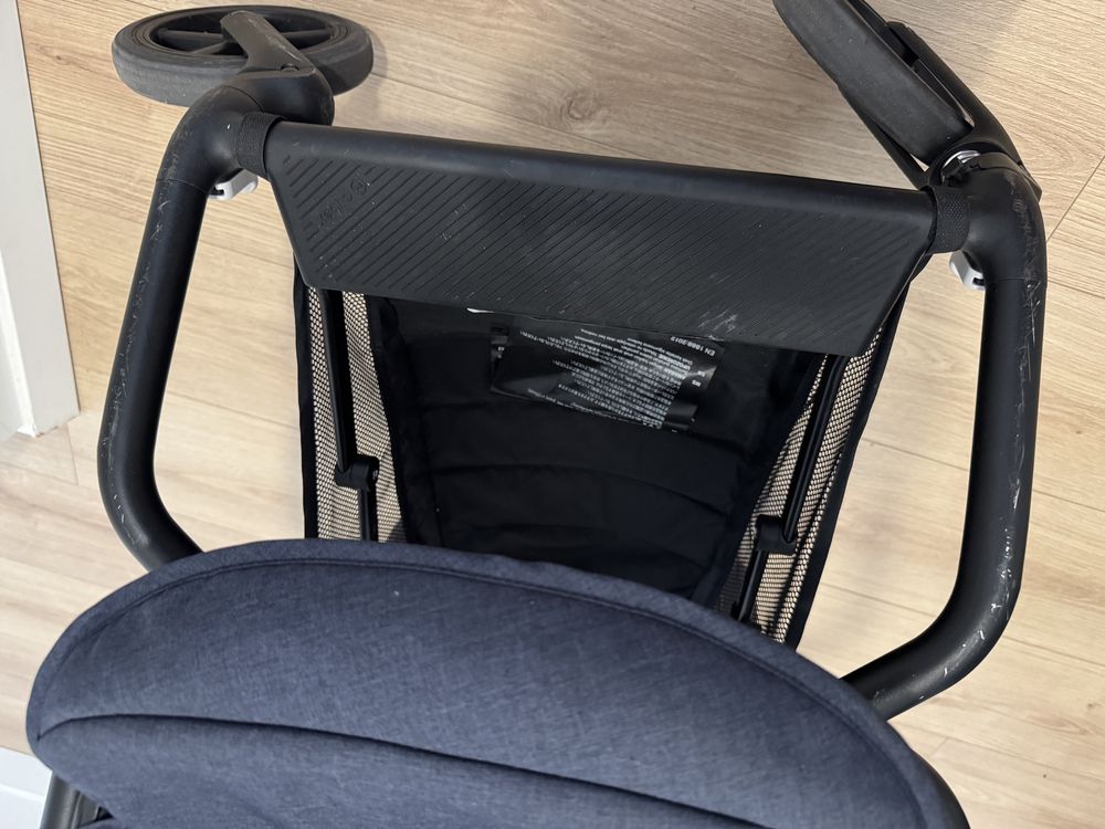 Cybex easy twist s