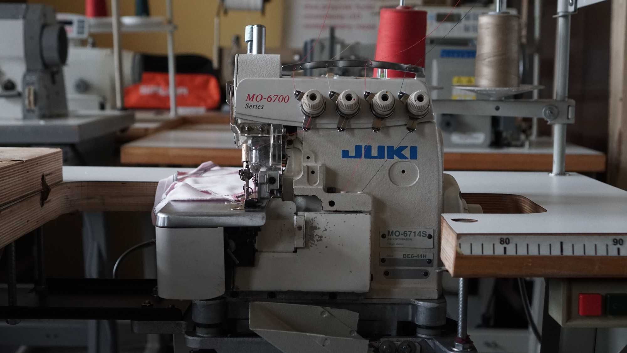 Overlock Juki 4-nitkowy