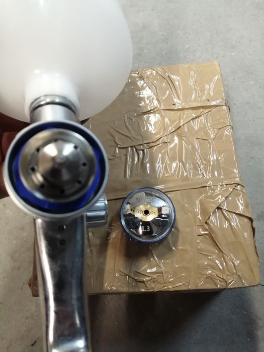 Pistolet lakierniczy