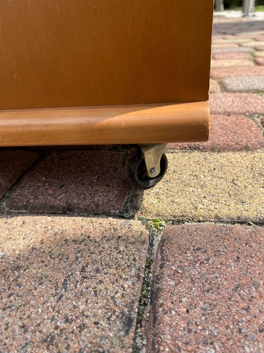 Komplet mebli drewnianych