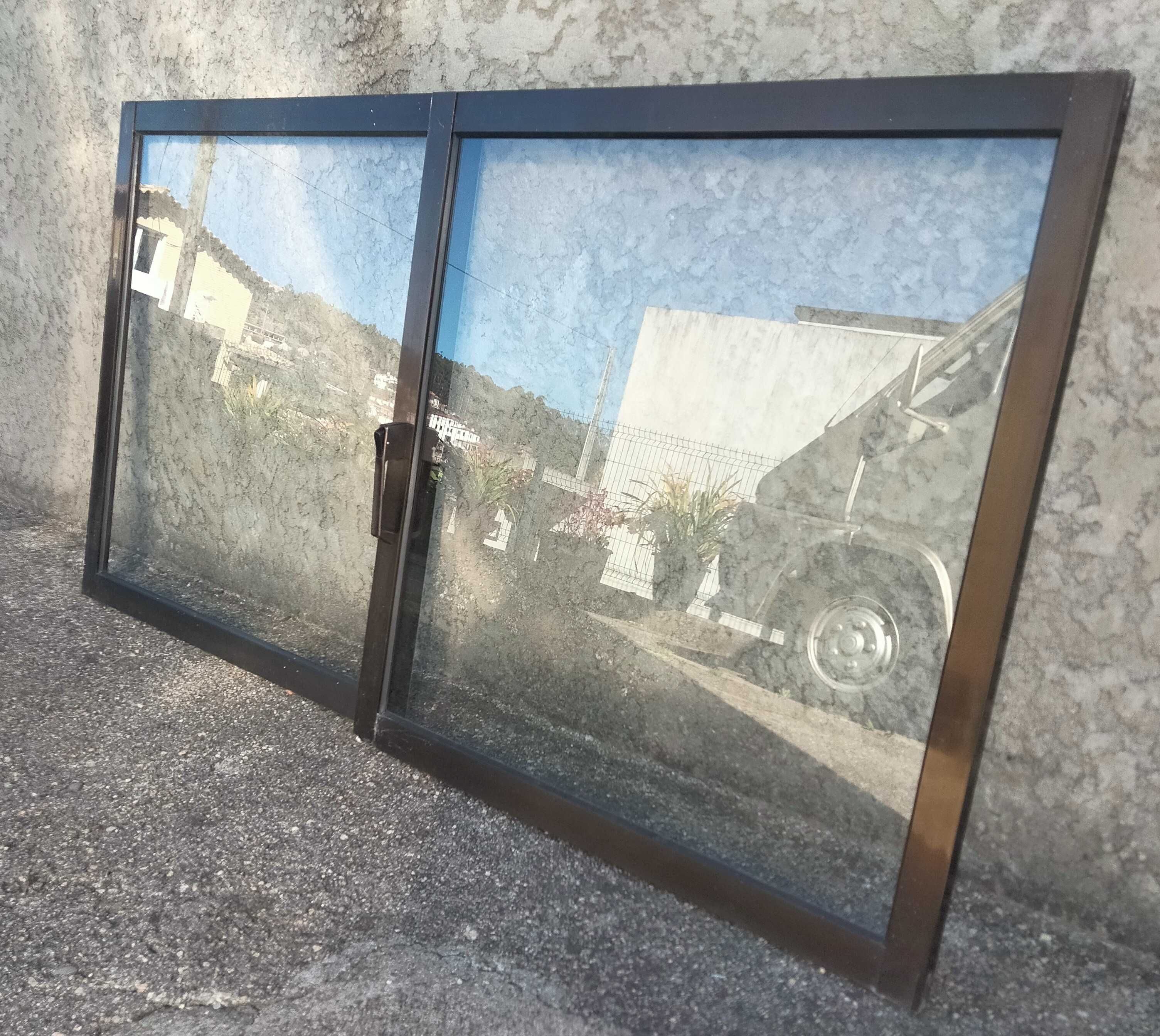 Janelas de Alumínio anodizado cor Bronze