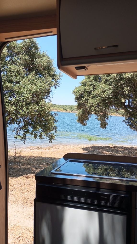 Aluguer de autocaravana campervan furgão transformado ferias