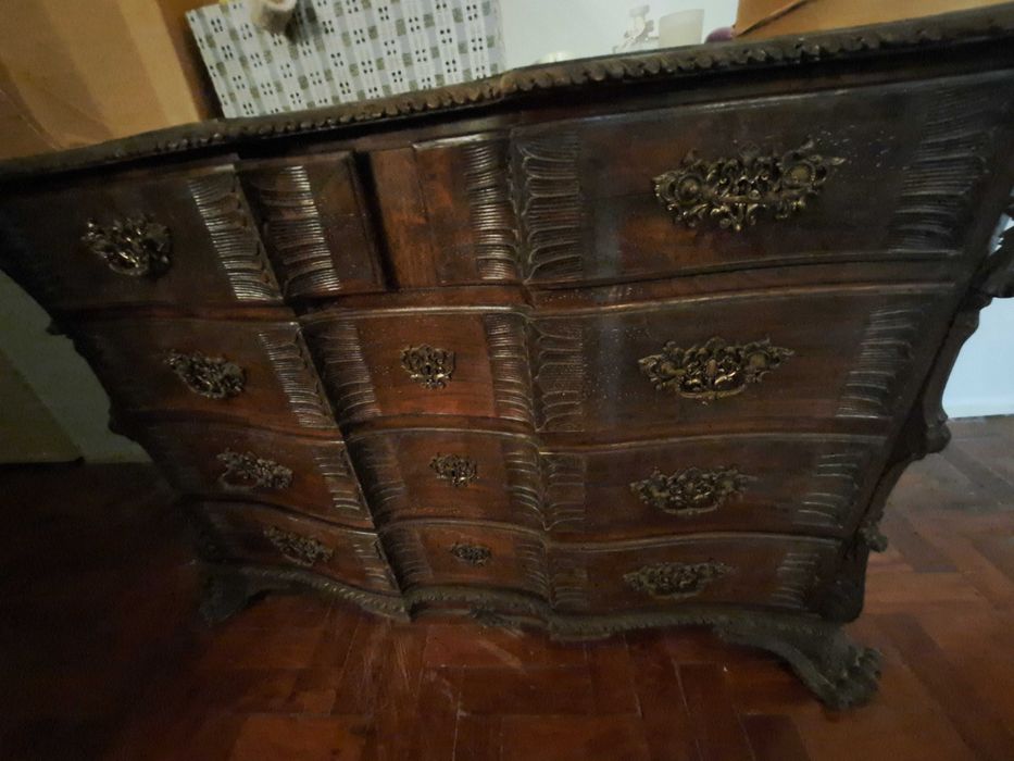 Cómoda estilo D. José castanho escuro