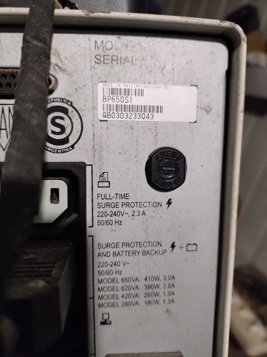 Безперебійник Back UPS 650 безперебійне живлення безперебойник