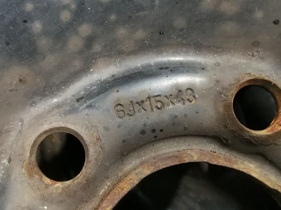 Felgi z oponami zimowe volvo