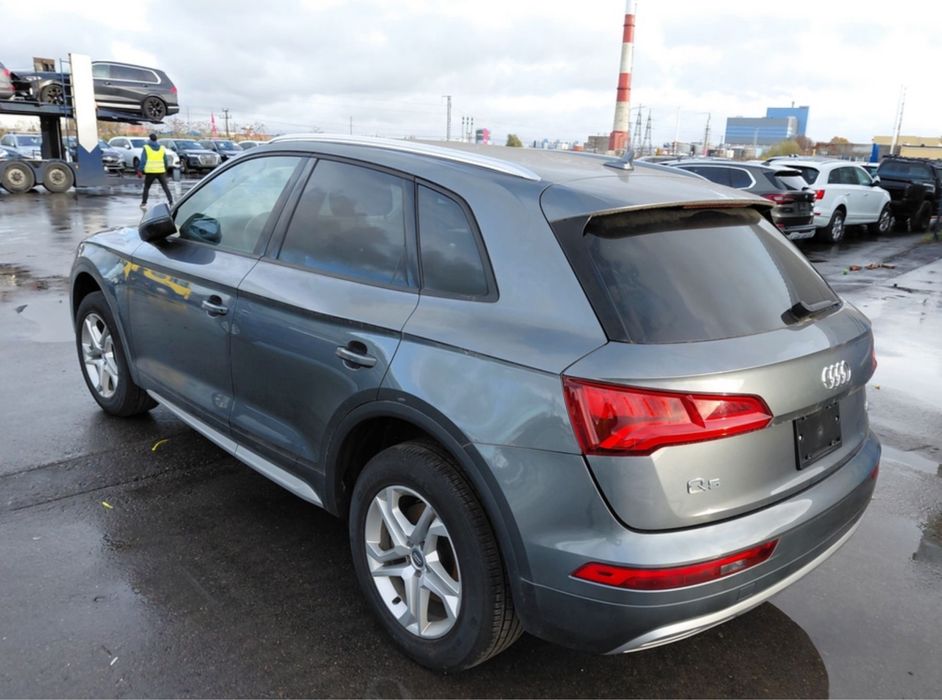 Розбір розборка ауді кю5 80A Audi Q5 80A капот бампер крила колір LX7R