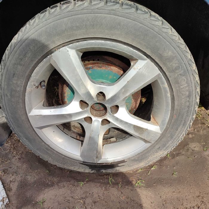 Felgi aluminiowe VW Seat Skoda 5x100 r16 opony zimowe 205/55R16 57.1