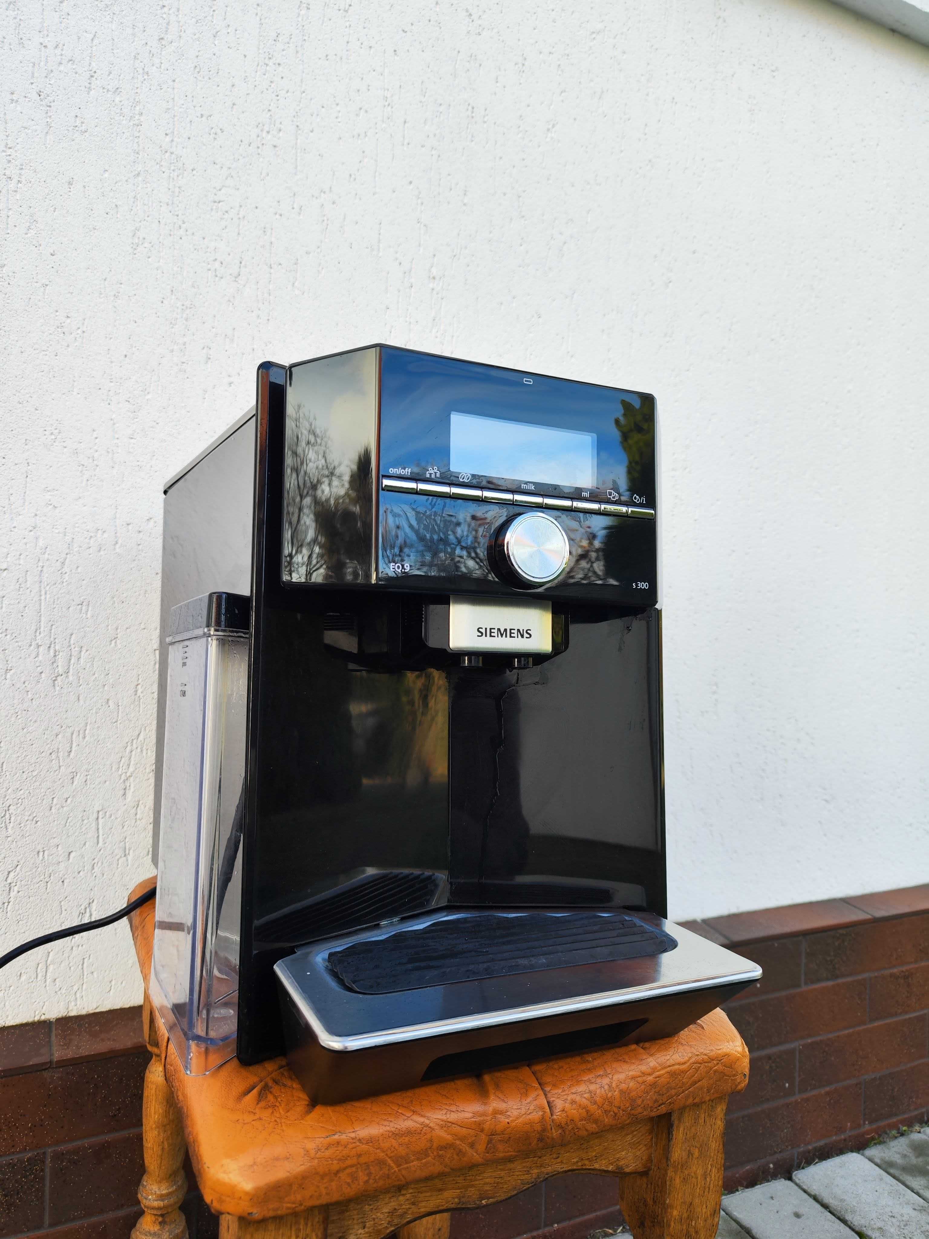Кавомашина кофемашина Siemens EQ.9 S 300