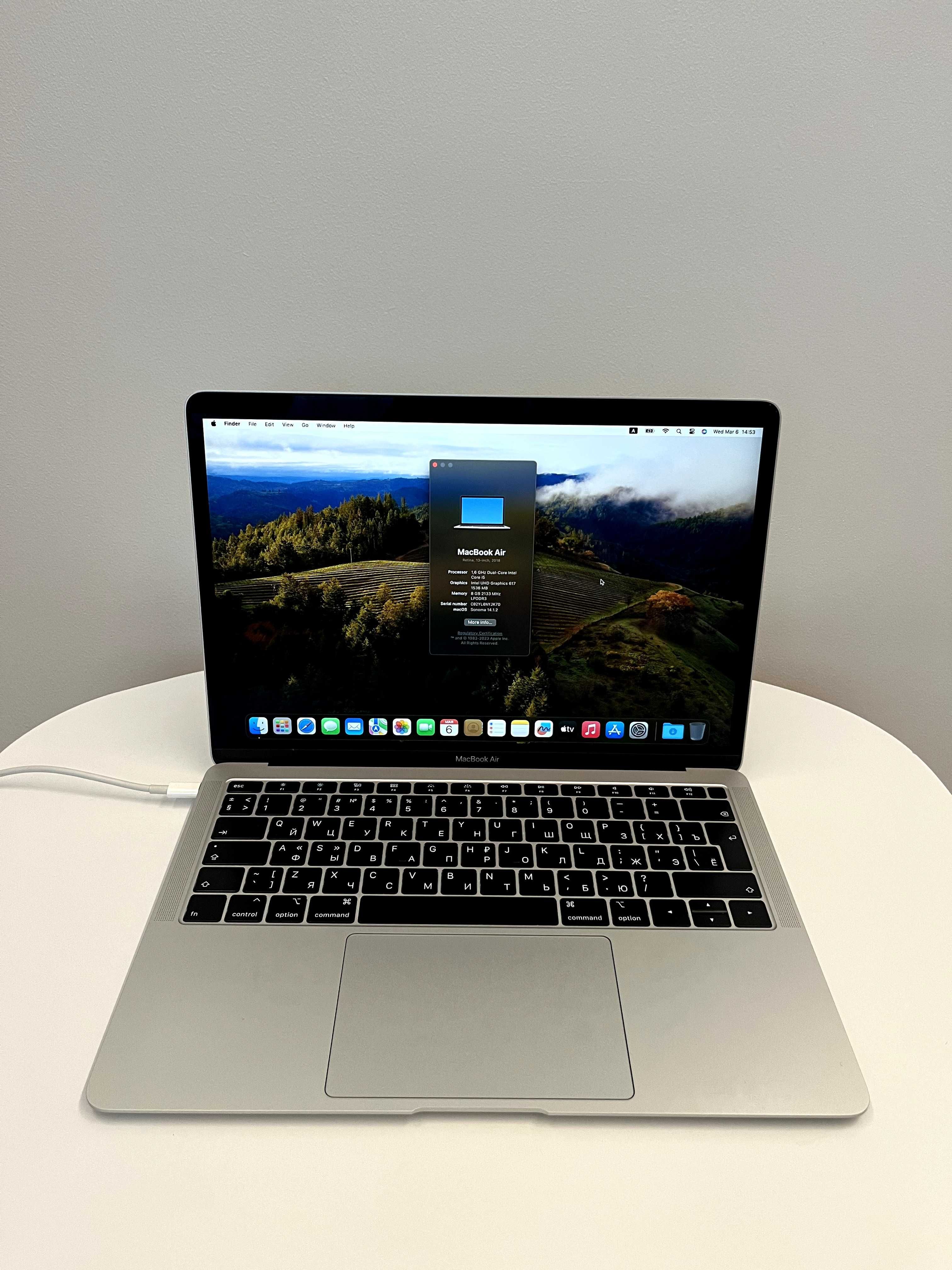 MacBook Air 2018, 13', 8gb Ram/256gb Ssd, Silver, UA/RU/ENG keyboard