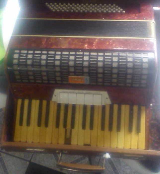 Akordeon prod. Radzieckiej  80-tka Tanio.