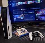 Konsola PlayStation 5 z napędem 850GB (fifa 23, gta5, hogward legacy )