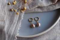 Kolczyki złote perły naturalne beżowe stal szlachetna