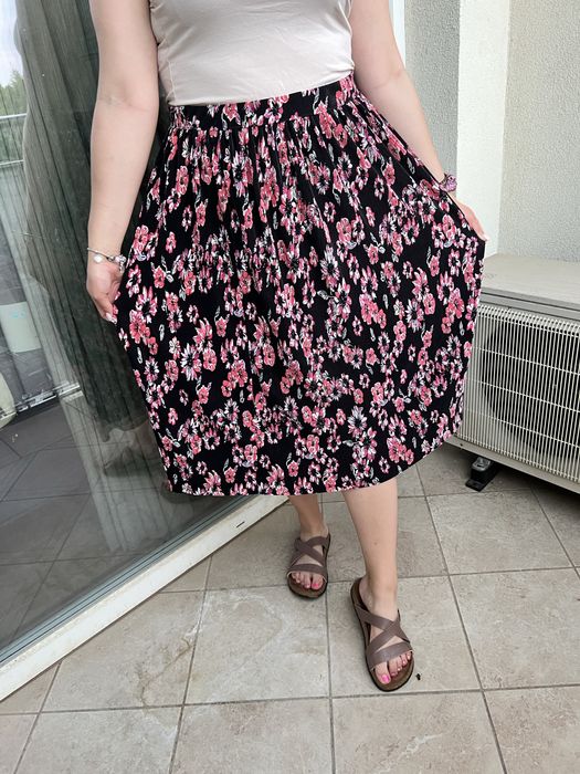 Lekka zwiewna spódnica na lato midi kwiaty L|40