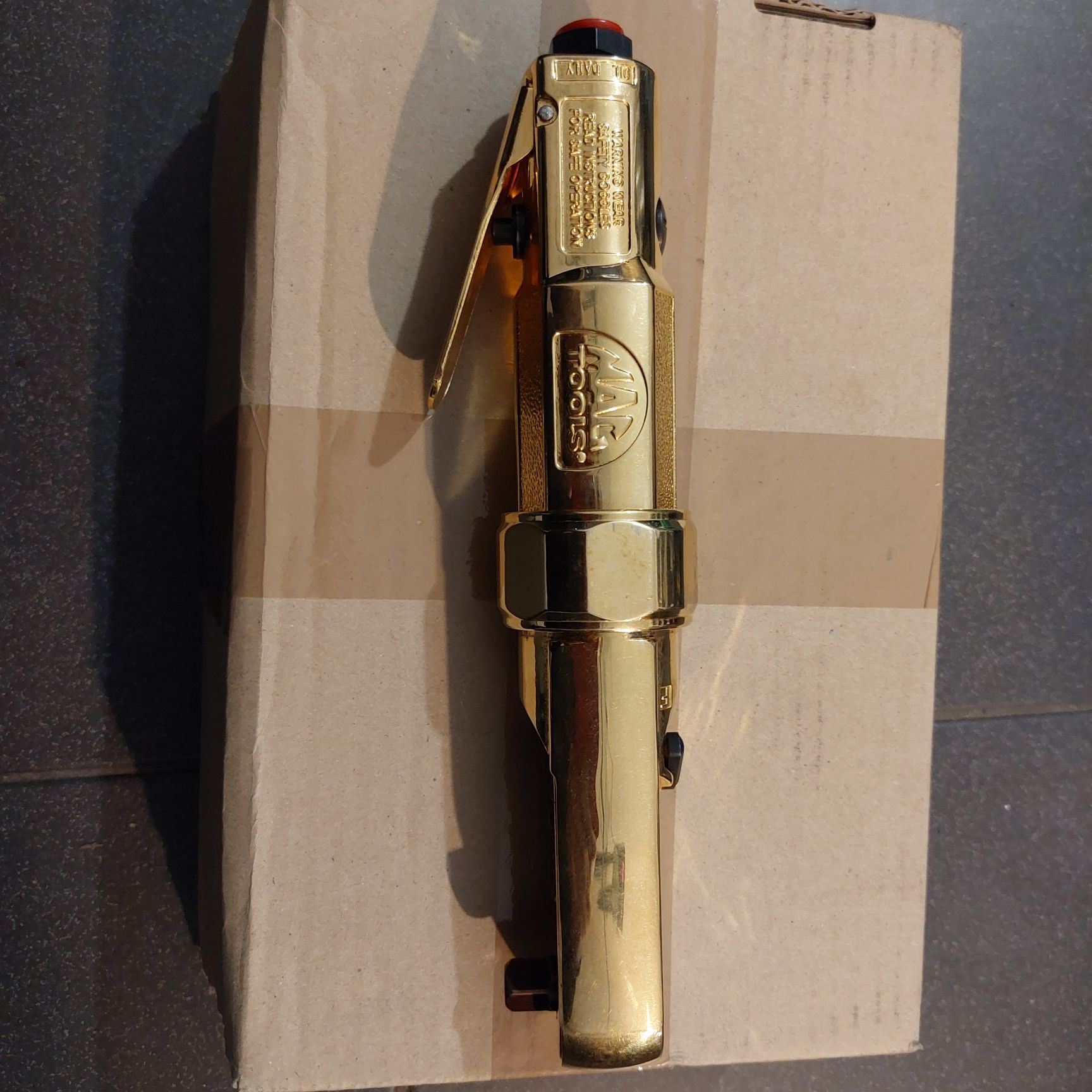 Grzechotka Pneumatyczna 3/8 Mac Tool 24 Karatowe Złoto