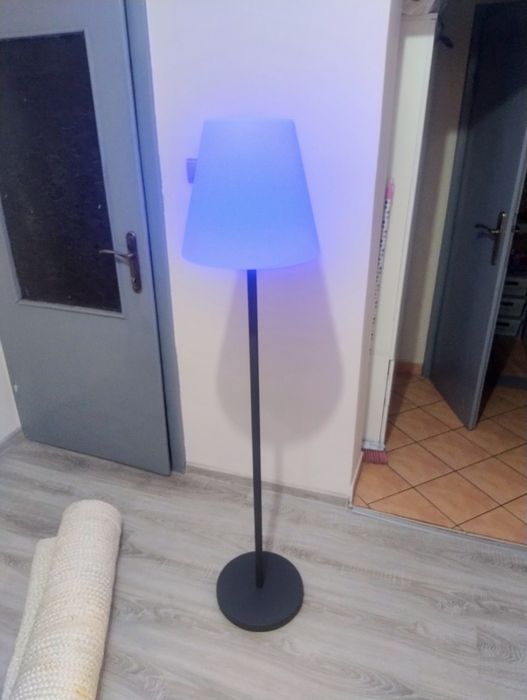 Lampa tarasowa LED