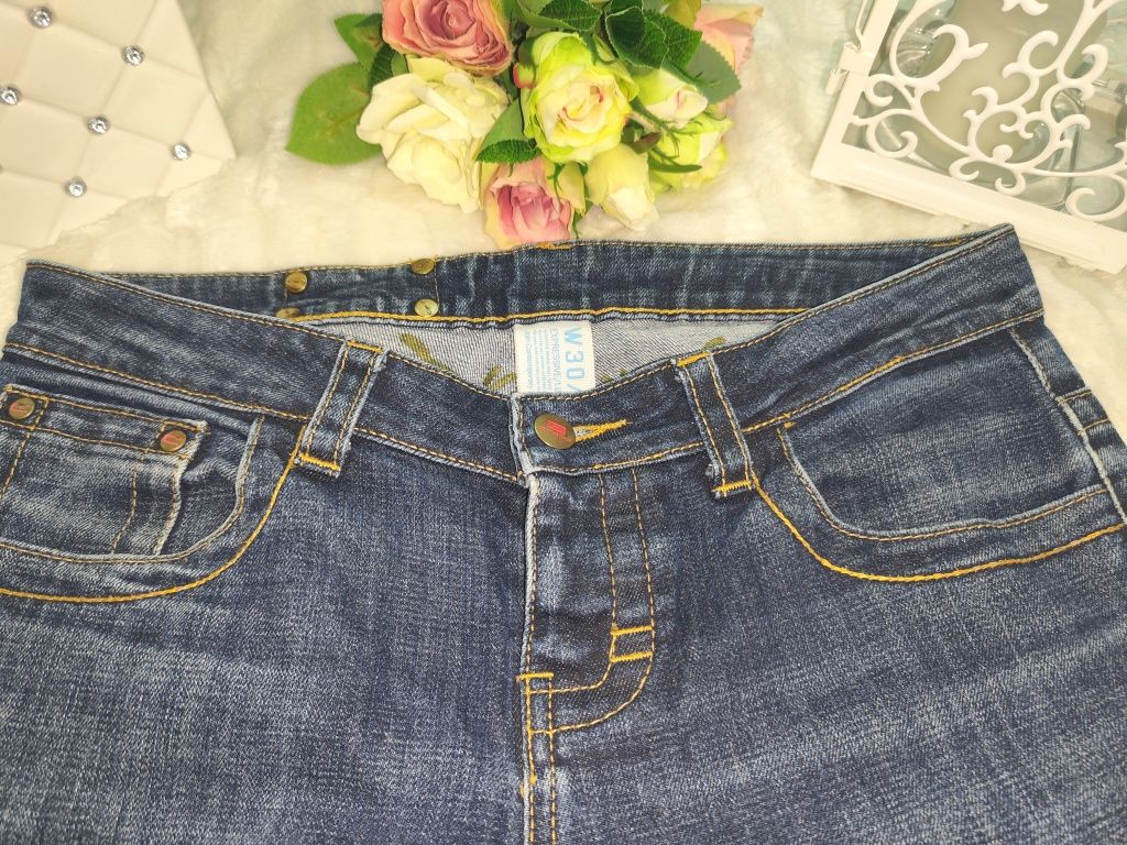 Cropp proste  jeansy W30 L34