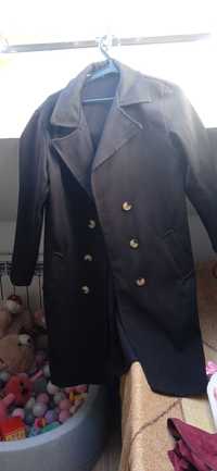 Czarny płaszcz długo rozmiar M