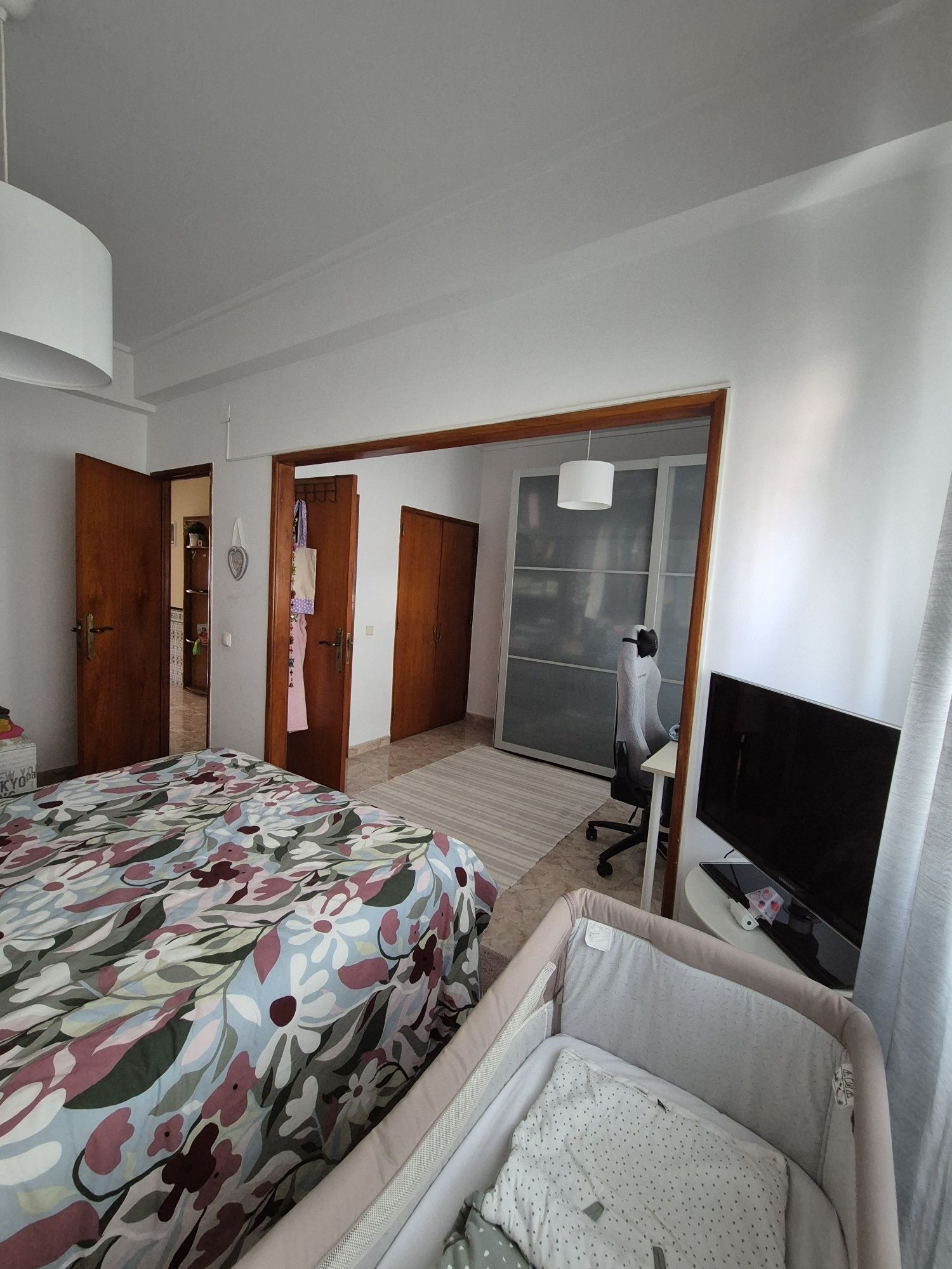 Apartamento T3 Mercês c/garagem