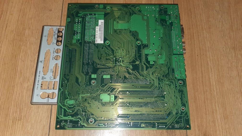 Płyta MSI MS-6399 z komputera Medion 3000 + Pentium 4 1.8GHZ PGA478
