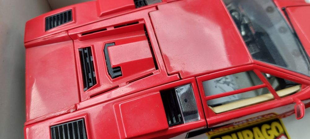 Model 1:18 Lamborghini Countach Złom