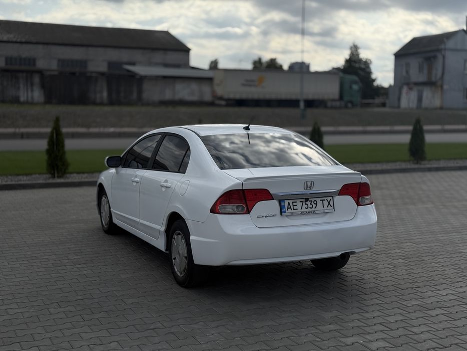 Продам Honda civic 4D