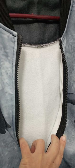 Олімпійка з 3Д принтом на начосі