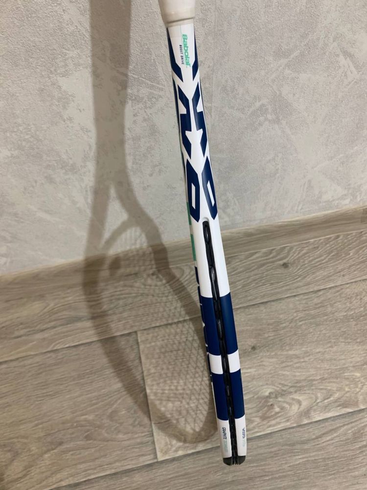 Продам ракетку Babolat Boost 260g б/у в хорошем состоянии