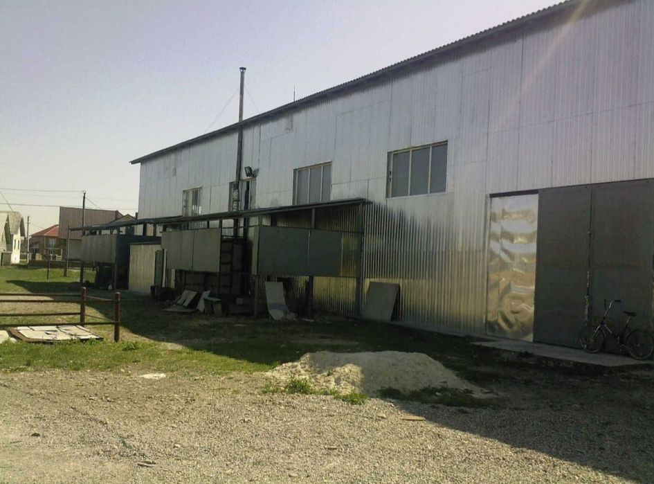 Приміщення 1000 м2  в с. Старий Лисець, за вул. Лисецька