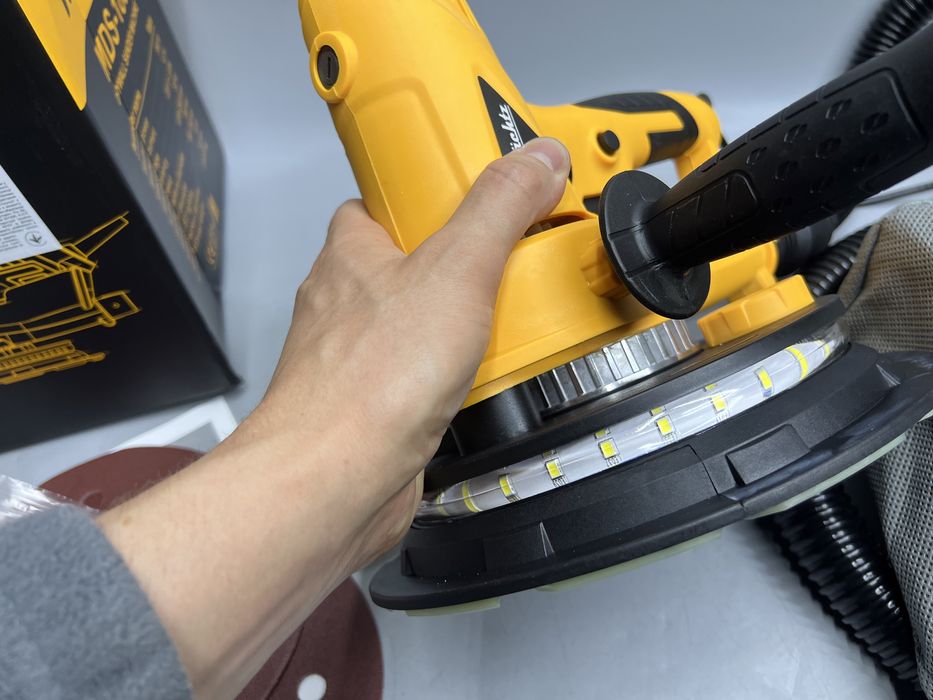 Шлифмашина для стен и потолка Machtz MDS-1895 С подсветкой Гарантия