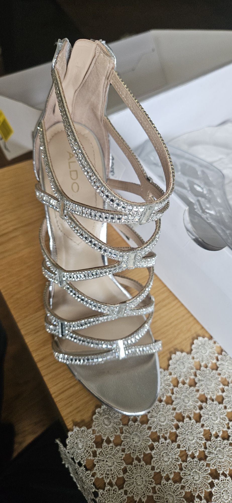 Buty Aldo Liah r. 38 jak nowe srebrne sandałki