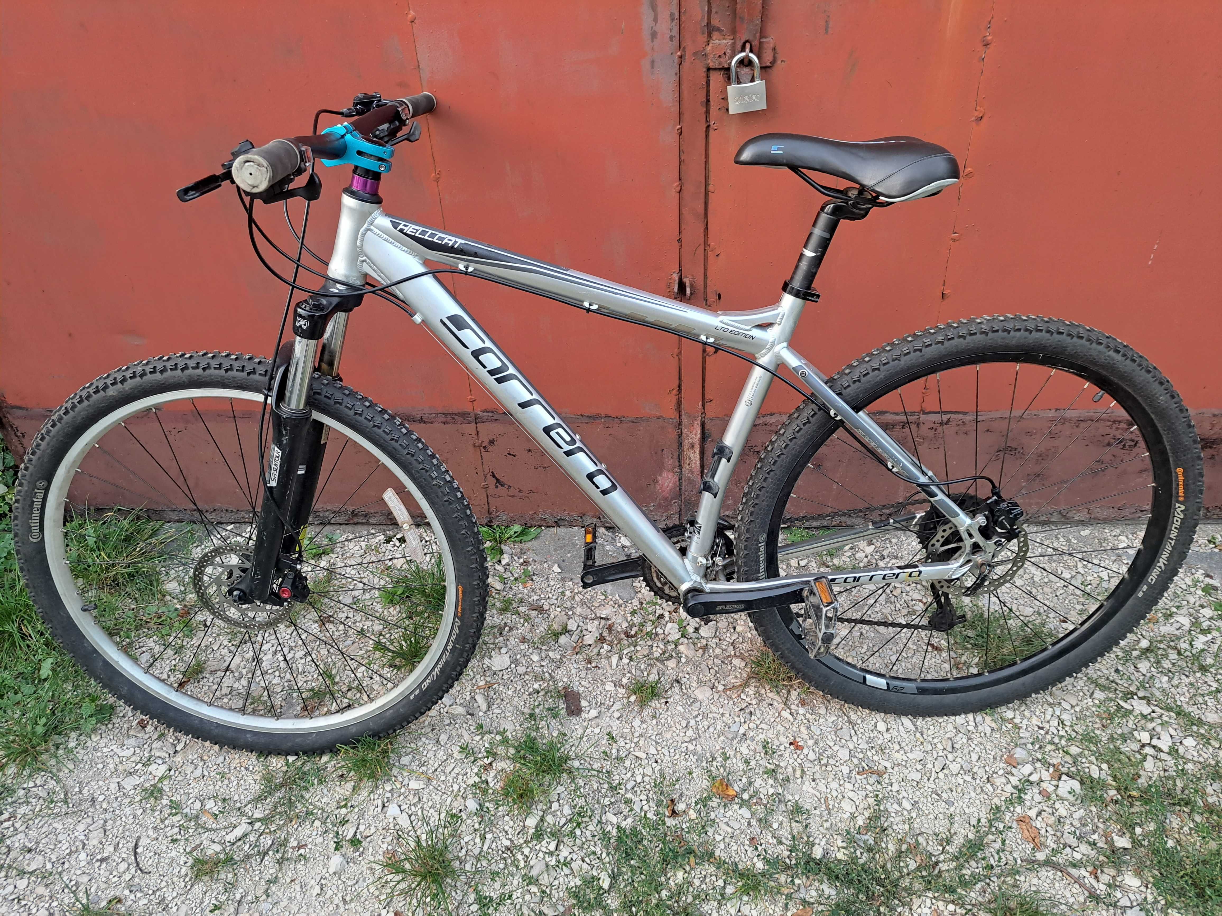 Carrera hellcat kola 29