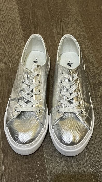 Кеди - мокасини жіночі в гарному стані