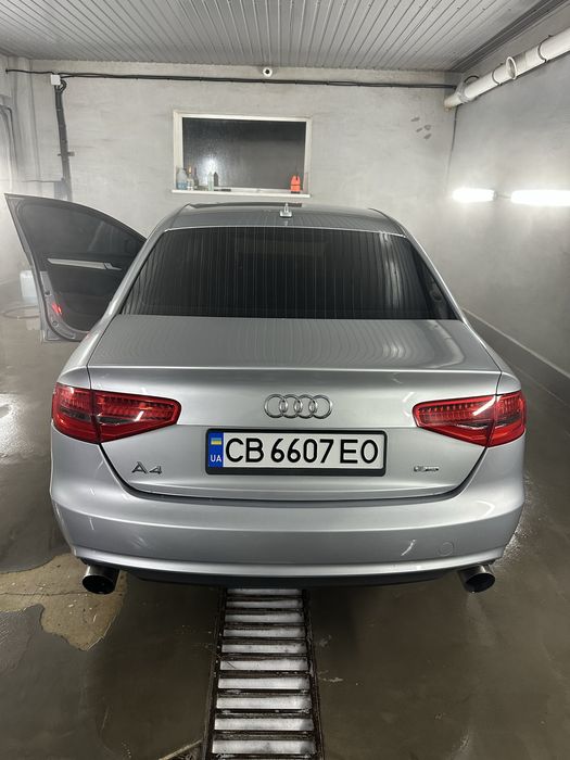 Ауди а4 б8 2014 года