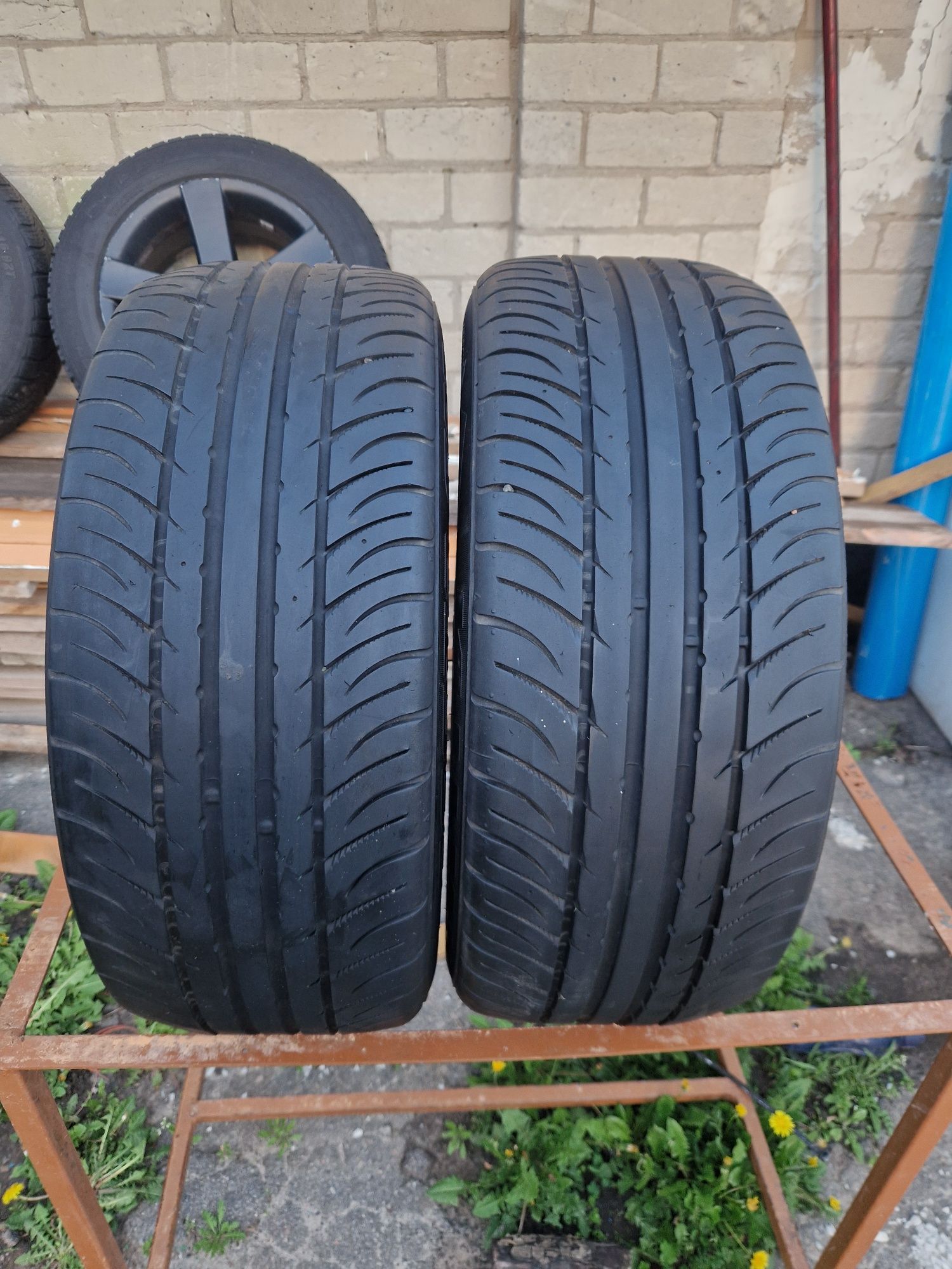 Резина Kumho 215/55/r16