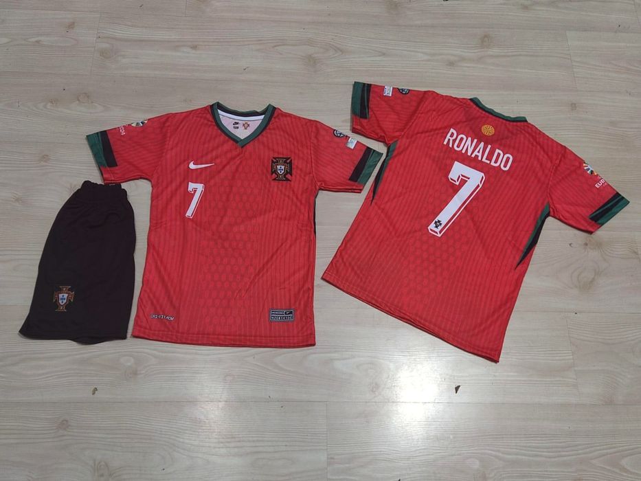 Футбольна форма Ф .К. "Португалія"-Рональдо.