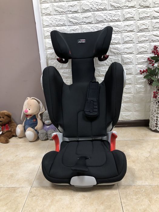 Автокрісло BRITAX ROMER KIDFIX 2 XP Sict Група 2/3 (15-36кг) бустер