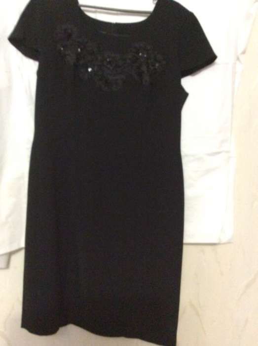 Продам нарядный костюм