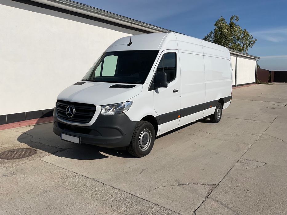 Wynajem wypożyczalnia bus busów Wrocław 24/7 Mercedes Sprinter Automat