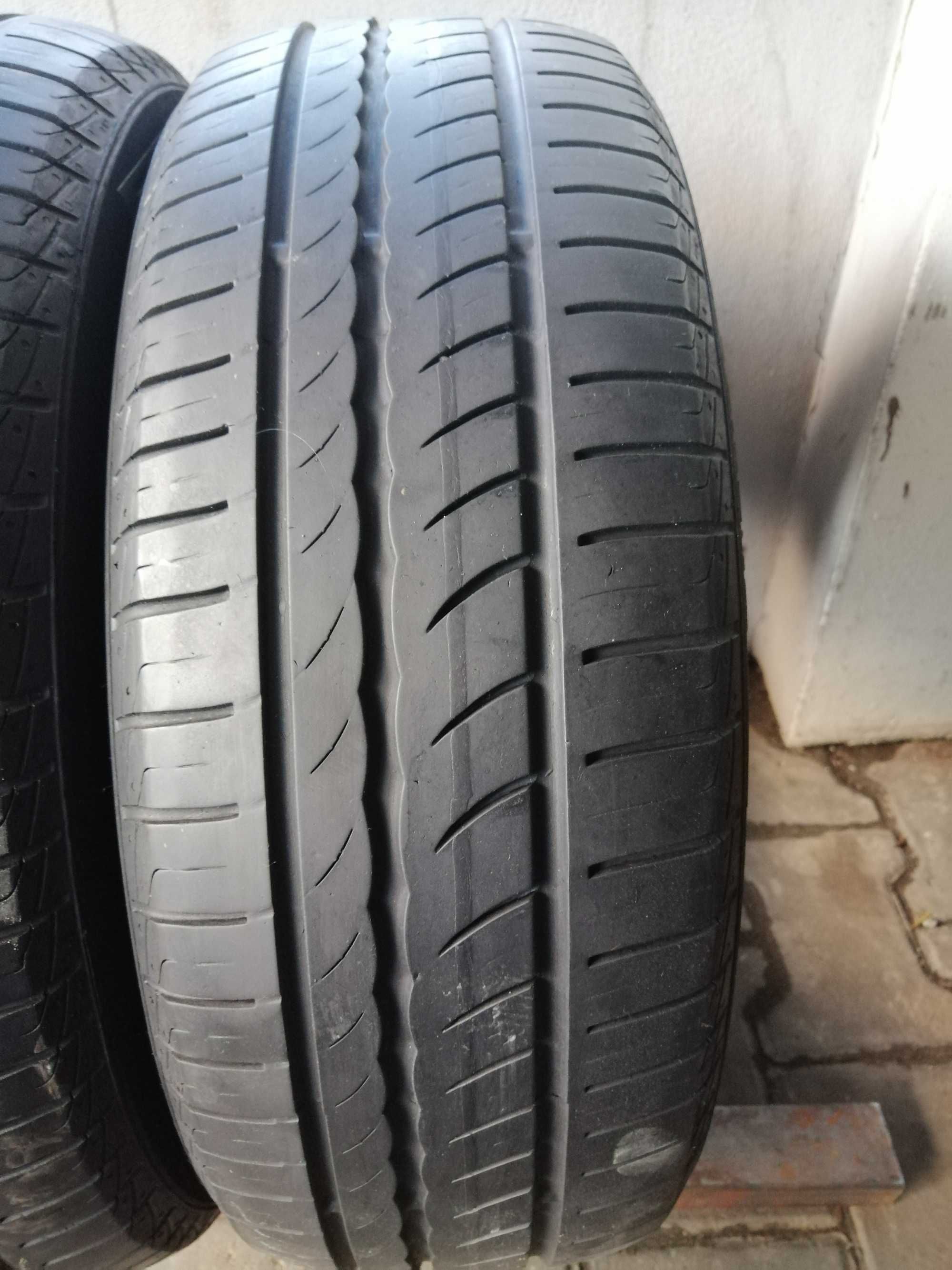 195/60R15 Pirelli cinturato P1