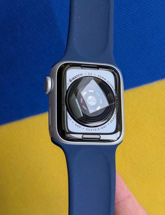 Дешево доступні Apple Watch SE 40 mm silver все працює