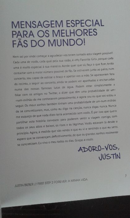 Livro "Justin Bieber" + Dvd "Justin Bieber, Biebermania !"