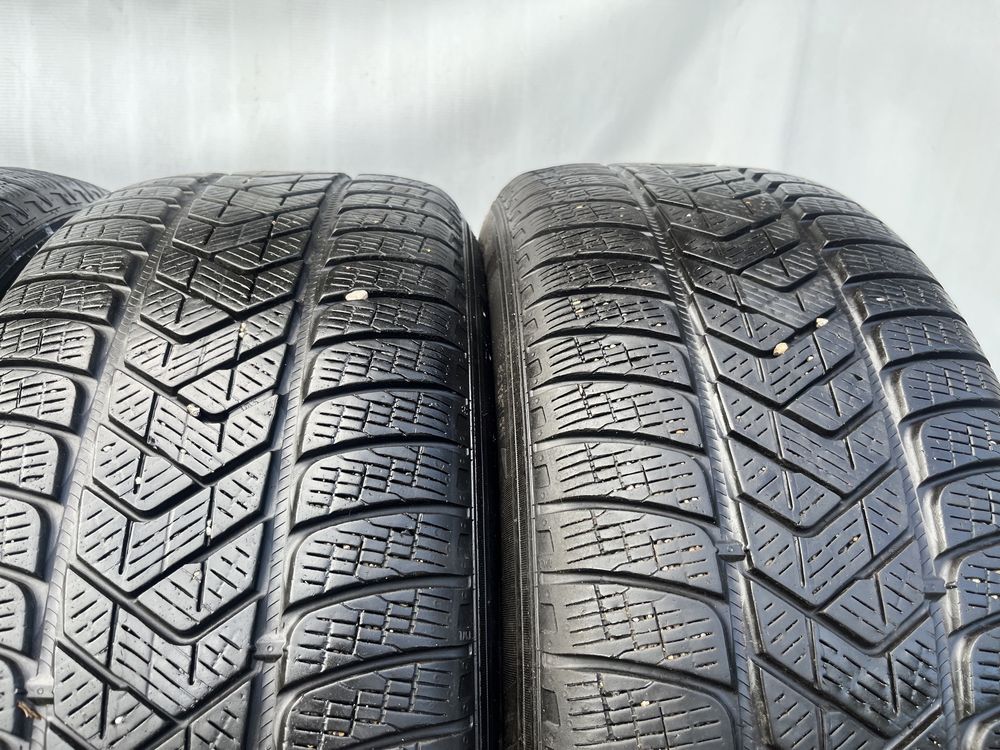 4x 235/60r18 Opony zimowe Pirelli Scorpion Winter MO Nr86