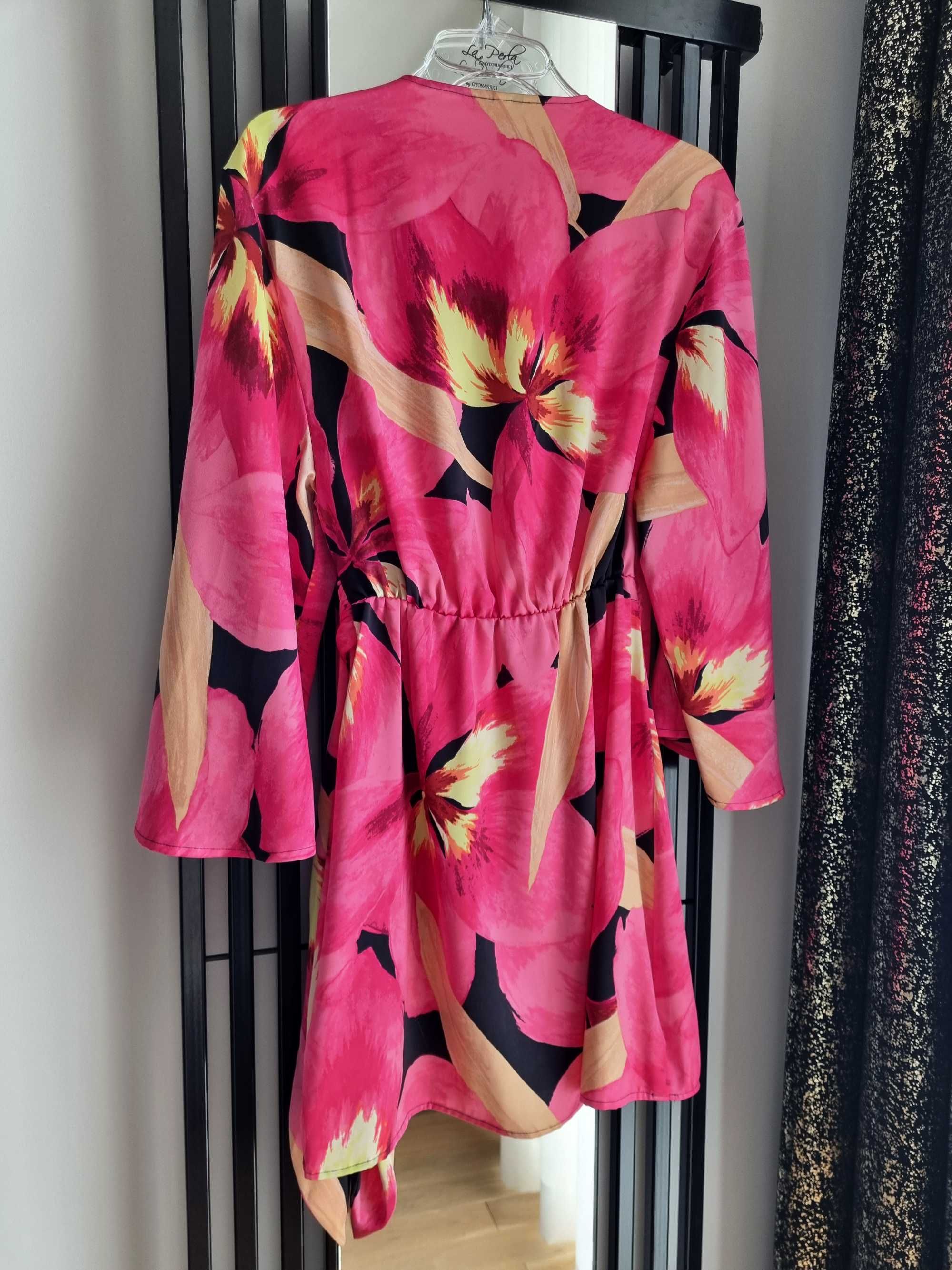 Sukienka w kwiaty H&M