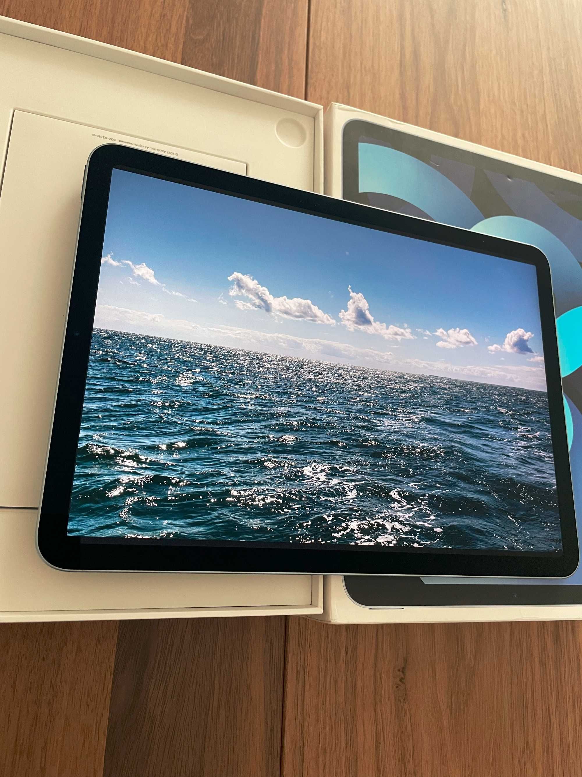 Perfekcyjny iPad Air 4 10,9" 64GB niebieski wifi