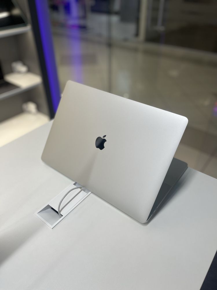 Ноутбук MacBook Pro 15” 2019 i9 32 ОЗУ, 256 SSD стан  9.5/10 #48410