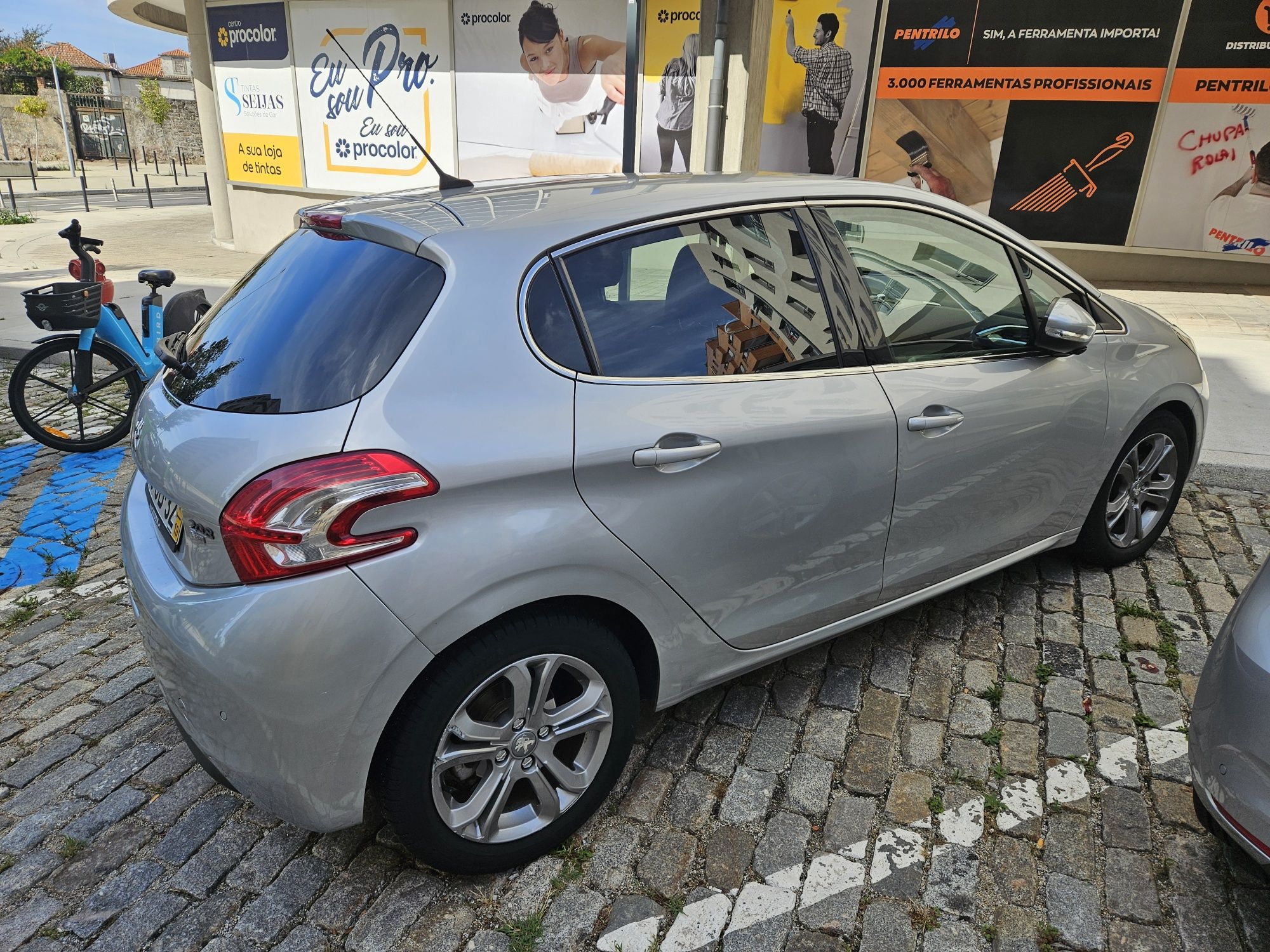 Peugeot 208 1.6 HDI