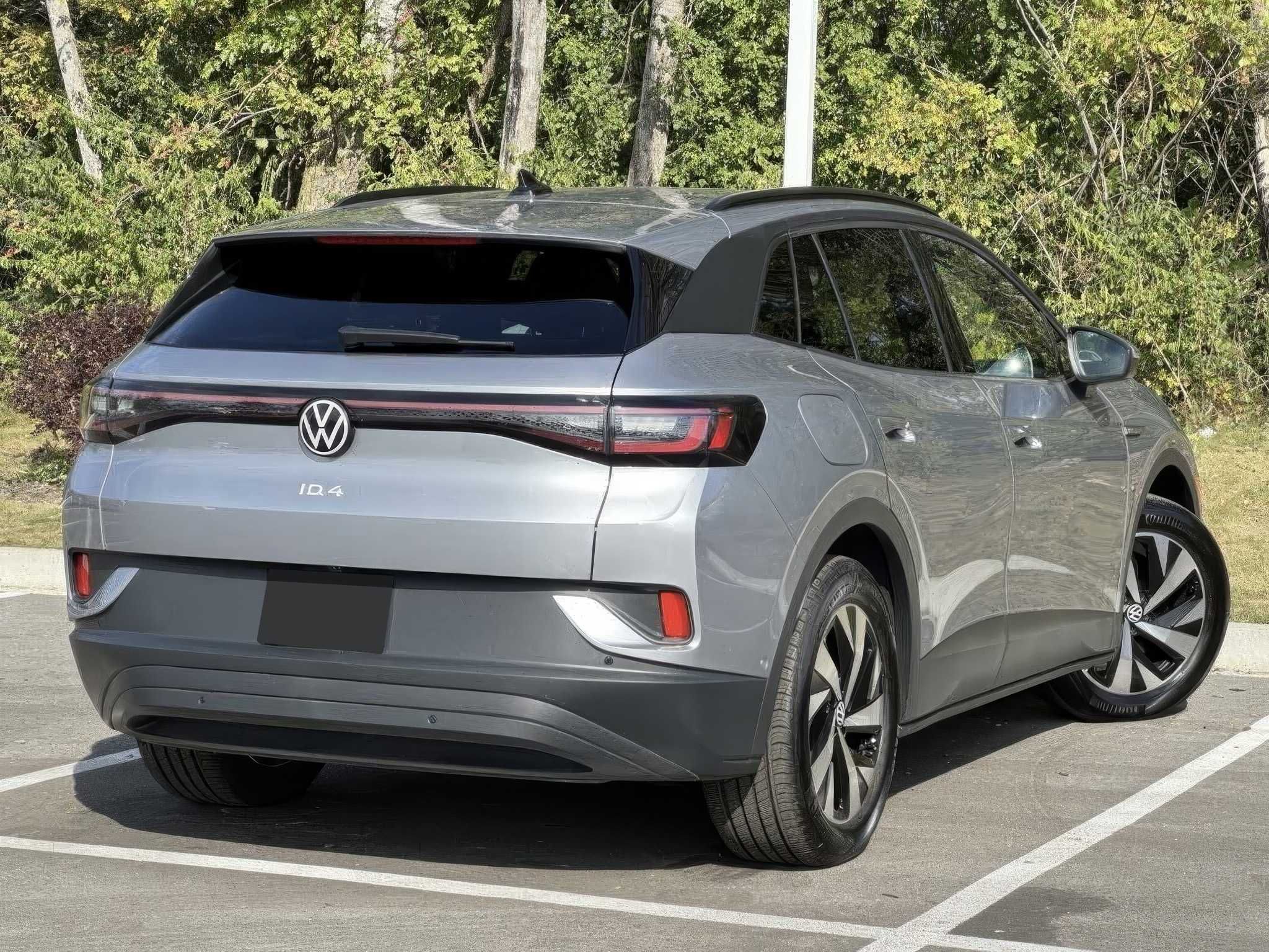 2023 Volkswagen ID.4 Pro